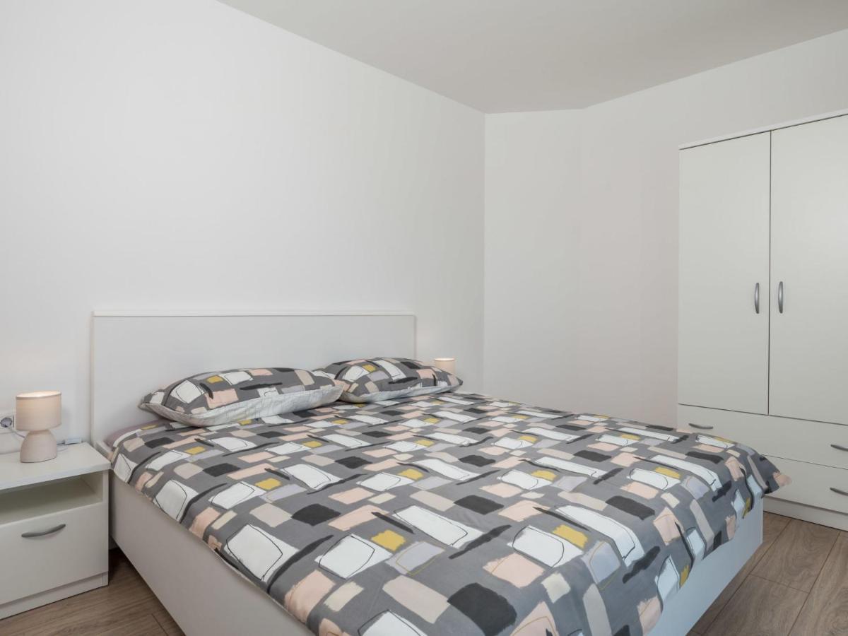 Holiday Home Villa Palma - Krk148 By Interhome Pinezici  Bagian luar foto