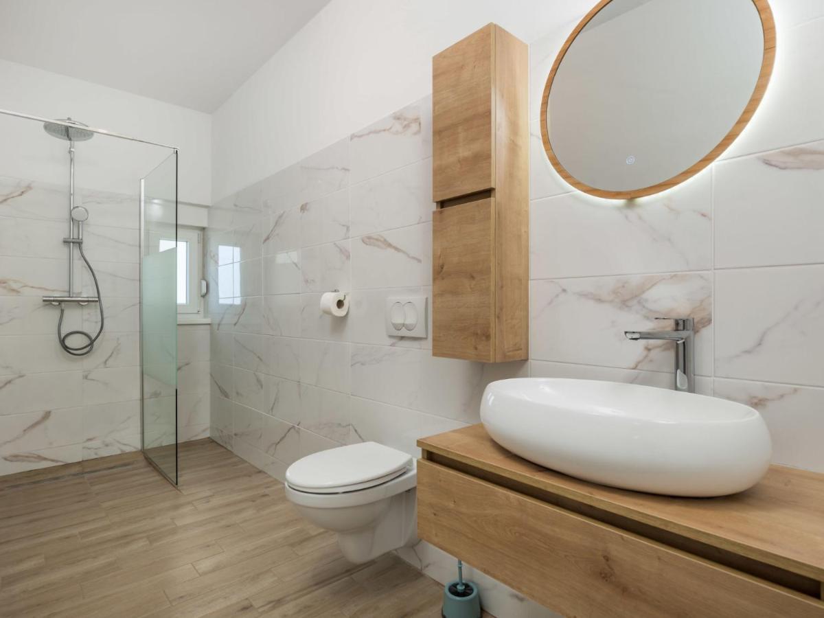 Holiday Home Villa Palma - Krk148 By Interhome Pinezici  Bagian luar foto