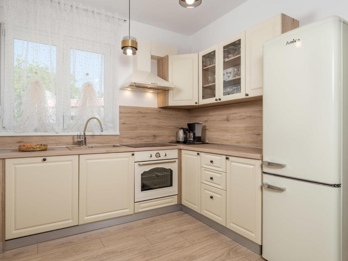 Holiday Home Villa Palma - Krk148 By Interhome Pinezici  Bagian luar foto